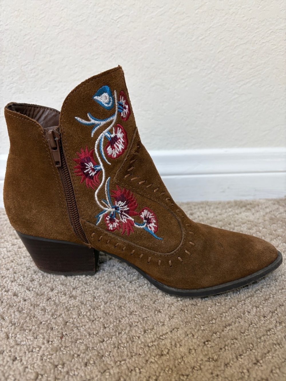 Carlos Santana Suede Western Bootie - Picture 6 of 10